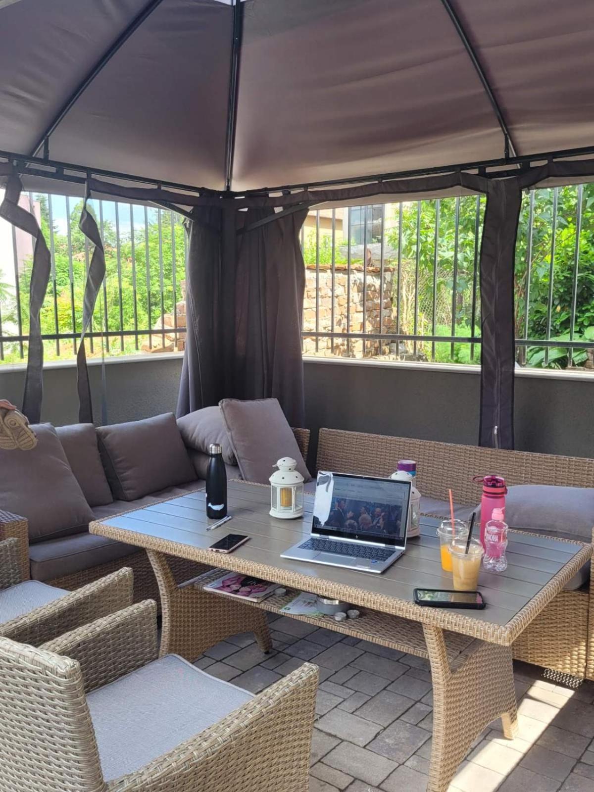 The House - Central Boutique Apartments Κιουστεντίλ Εξωτερικό φωτογραφία