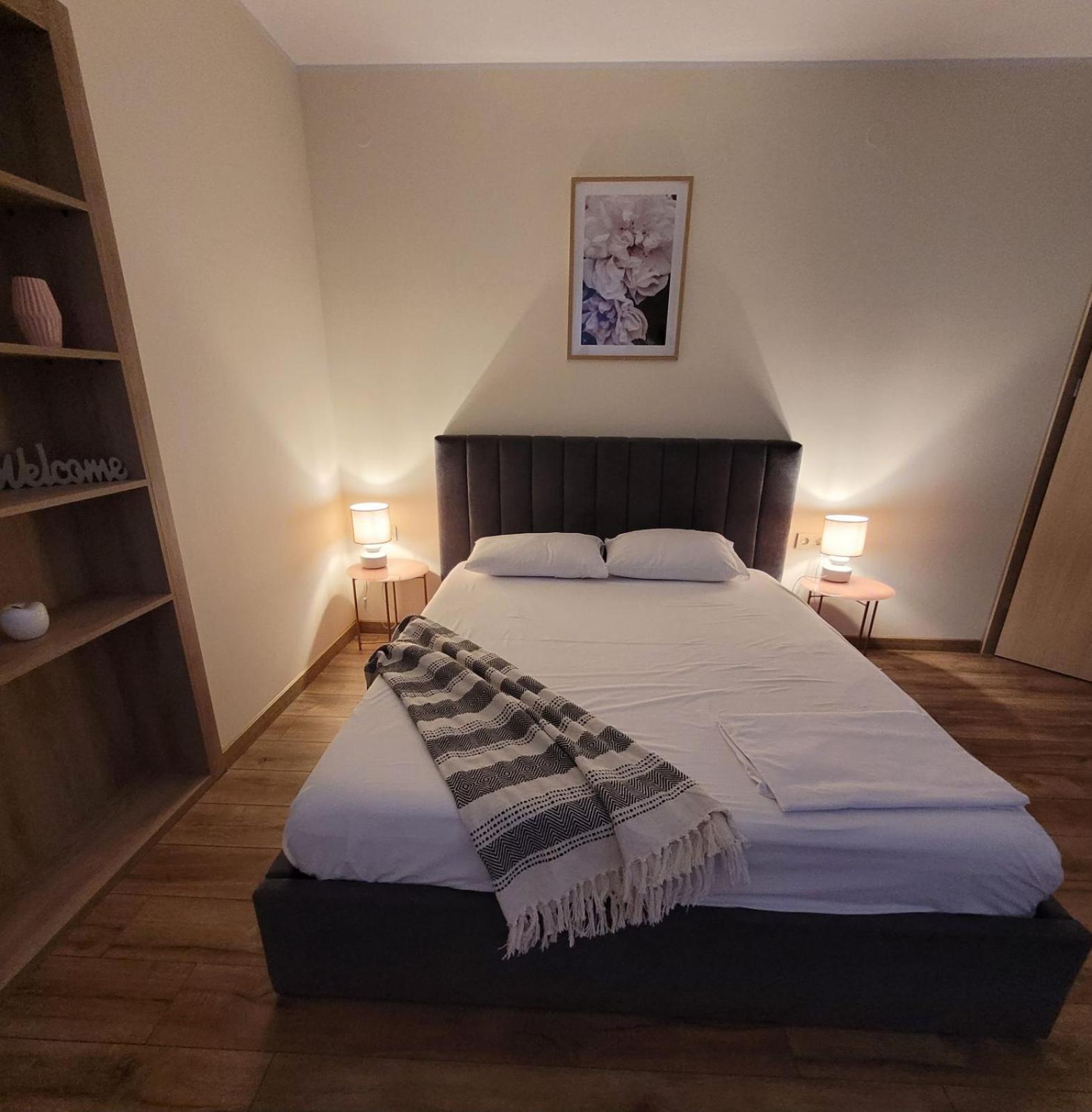 The House - Central Boutique Apartments Κιουστεντίλ Εξωτερικό φωτογραφία