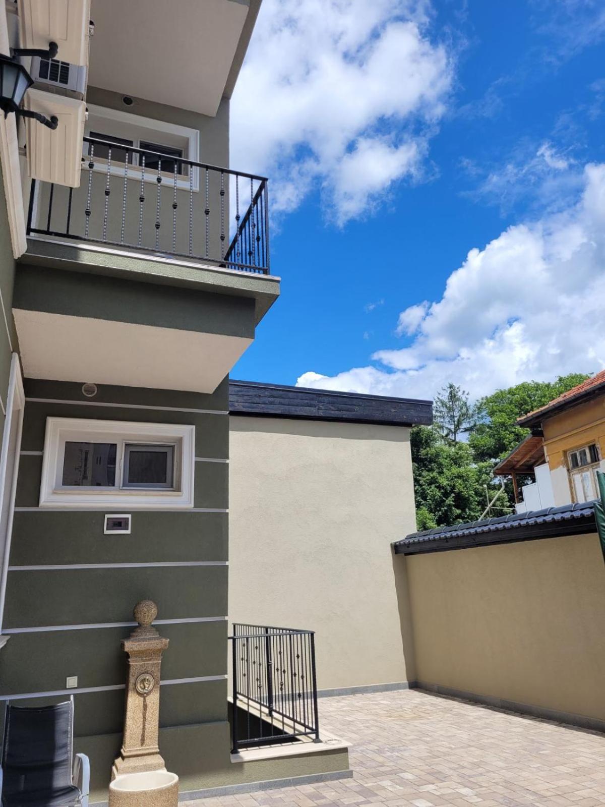 The House - Central Boutique Apartments Κιουστεντίλ Εξωτερικό φωτογραφία